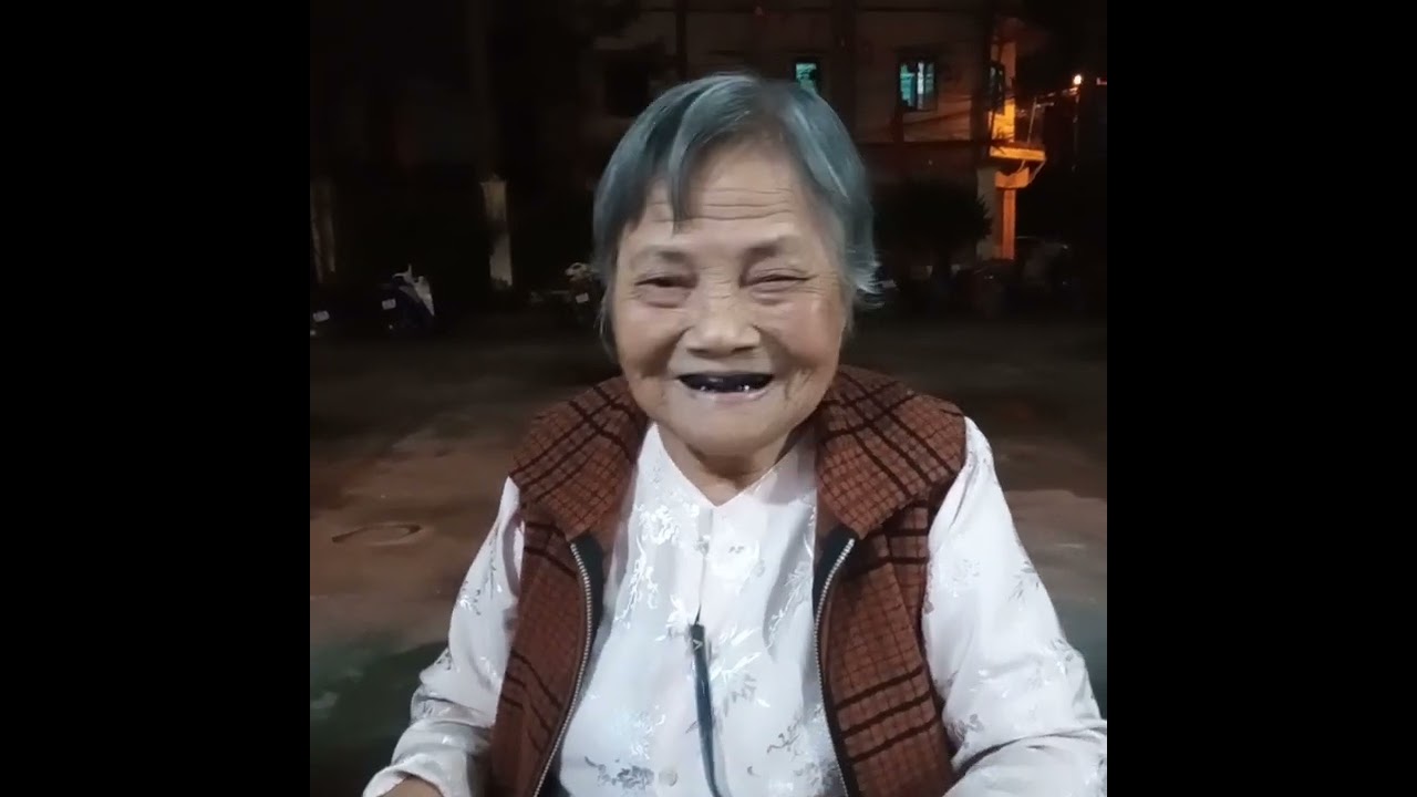 Cụ 85 chúc rượu
