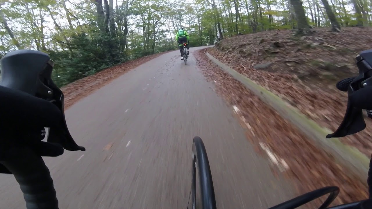 Subida al Turó de l'Home desde Sant Celoni em bici de carretera (road)