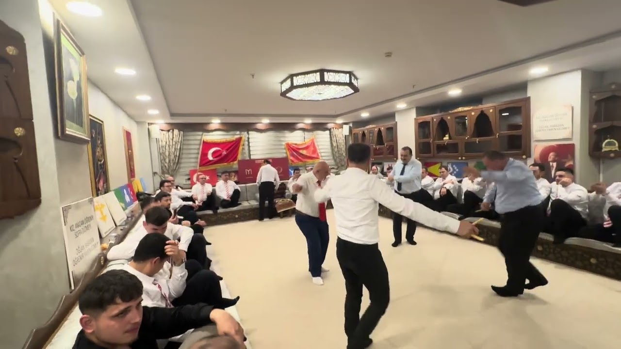 Çankırı maruf köy sultan Çiftliği Yaren’i baş ağlarımızdan kaşık oyunu