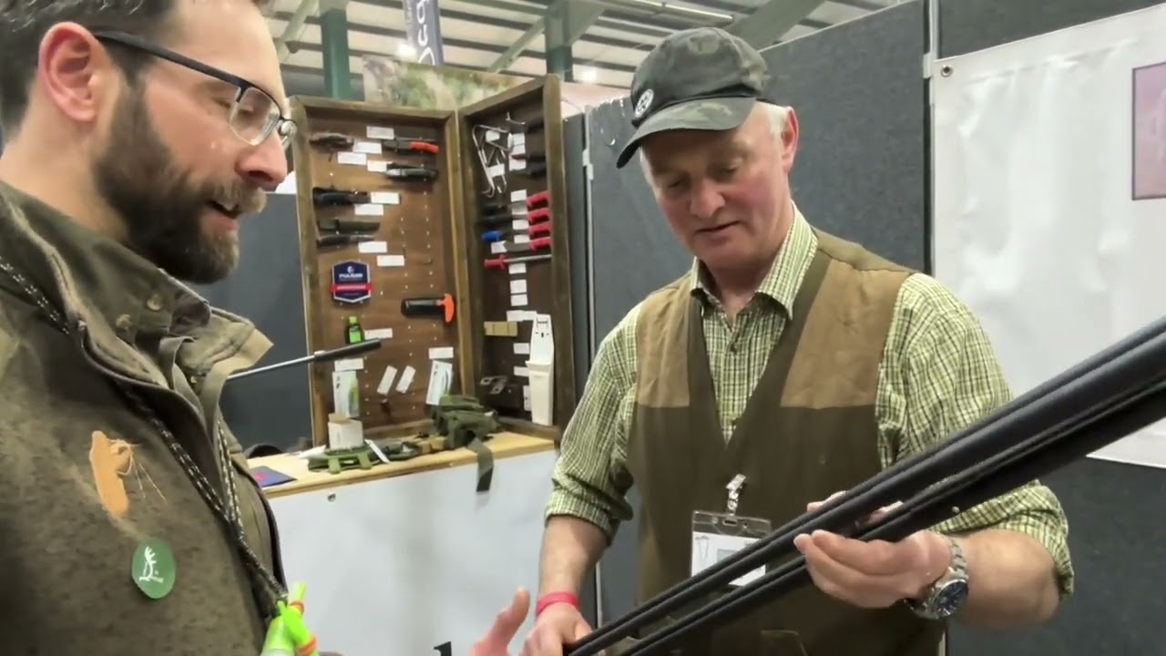 The PRO TO GO travelling shooting sticks from Viper-Flex discussed with Claus the creator of them!