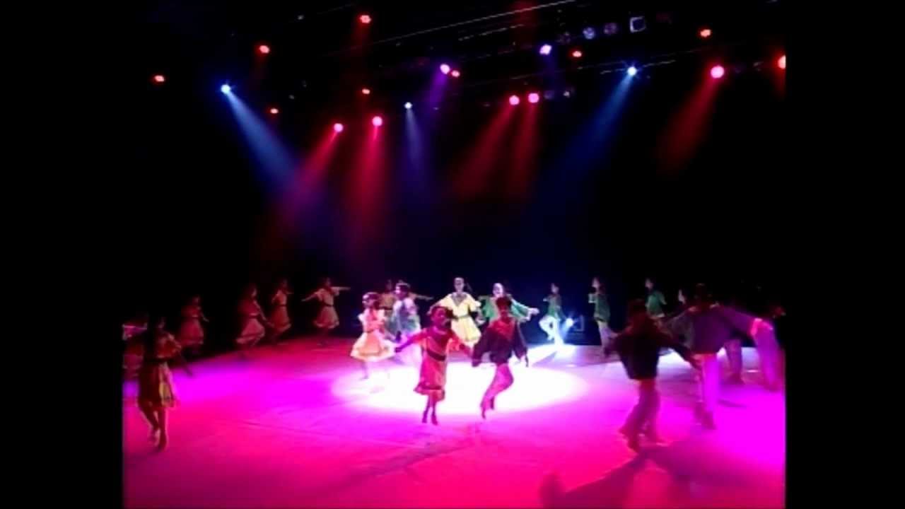 רן הירש - קדמת הבמה | מלכת קסמים
