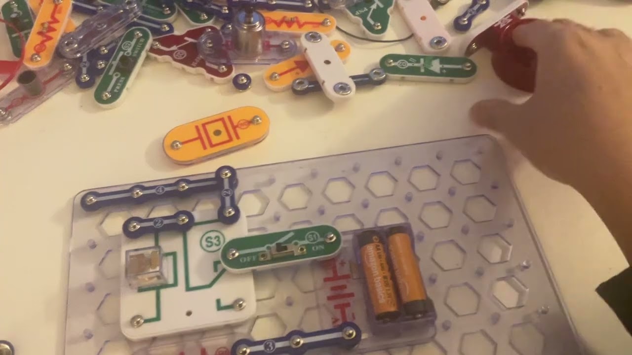 Snap Circuits Pro: Relay, Buzzer, and Speaker