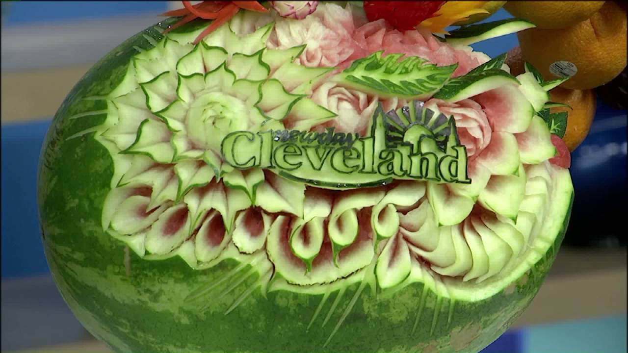 Fruit and Vegetable Carving Centerpiece