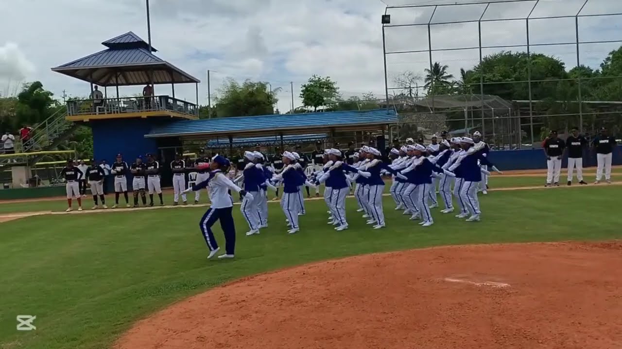 El PALM realiza exhibición de marcha en la apertura del torneo amateur  Scouting League de la MLB.