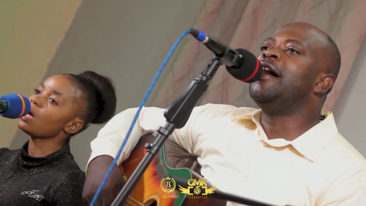 PARACHEVE MOI - David KATAMBWE
