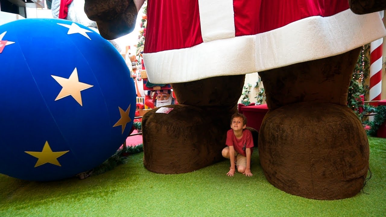 PAPAI NOEL no MUNDO de NATAL ENCANTADO das PELÚCIAS GIGANTES
