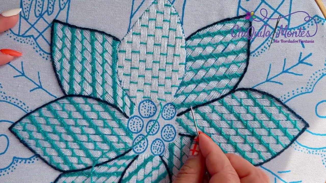Bordado Fantasía Nochebuena 14 / Hand Embroidery Poinsettia with Fantasy