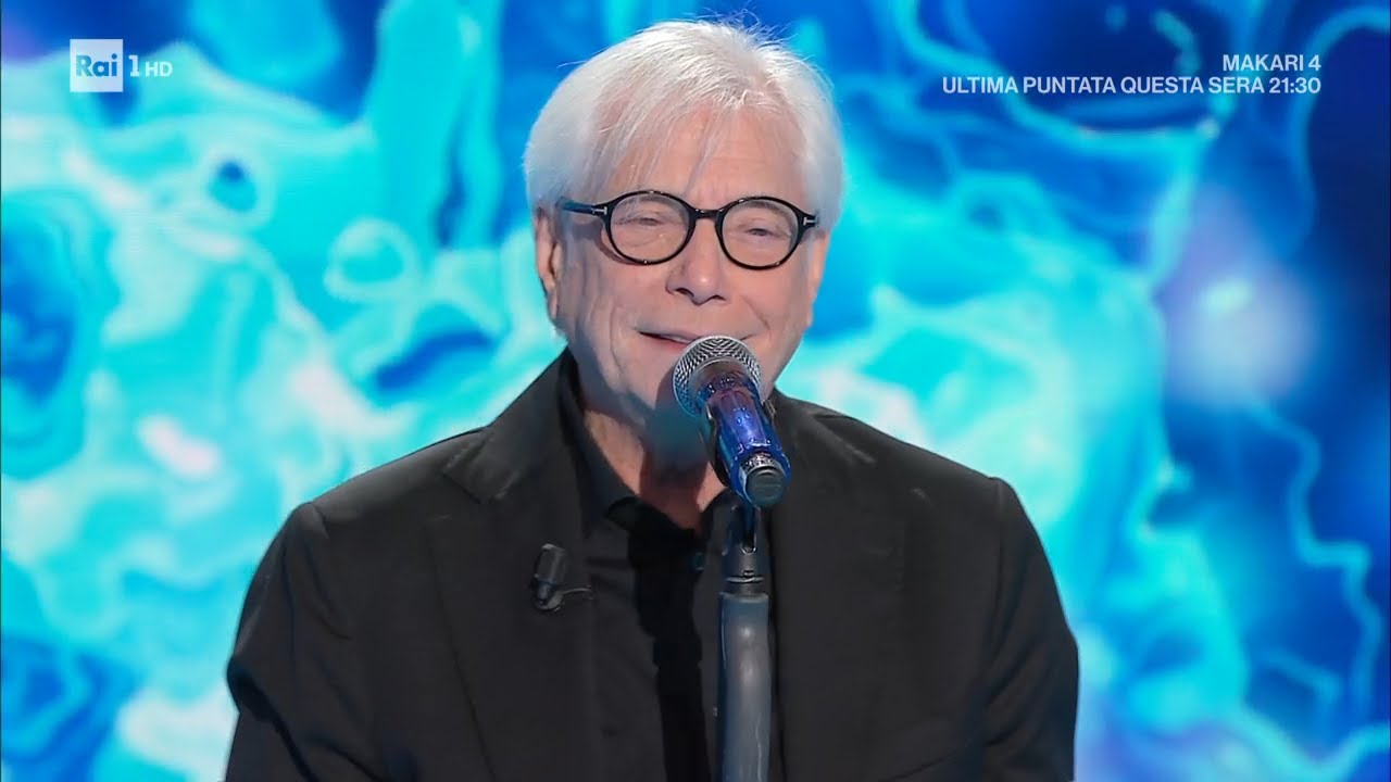 Nino D'Angelo canta 