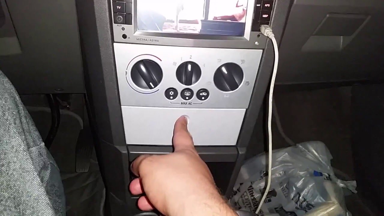 .: Projeto Meriva Elite #Vídeo 107 - Acabamento - Cinzeiro Retrátil Prateado Anel Luminoso Meriva