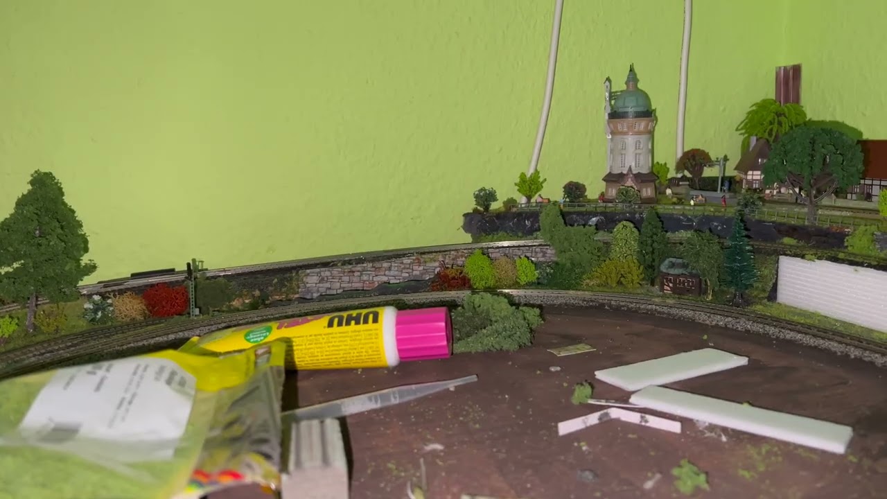 Modellbahn Spur N Teil 35. Mal wieder eine Auffahrt überarbeitet und  Vorbereitungen für die Stadt.