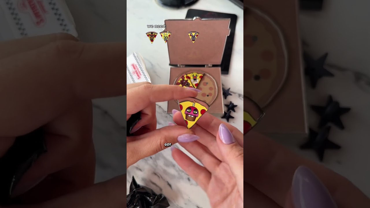 Build Fazbear Pizza out of Mystery Pins from Five Nights at Freddy&rsquo;s at Halloween Horror Nights!