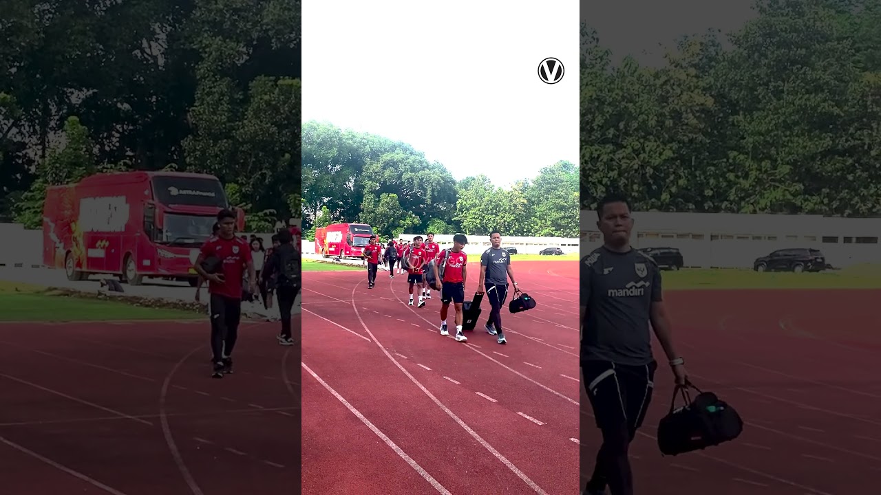 Skuad Garuda U-22 tiba di stadion Madya 