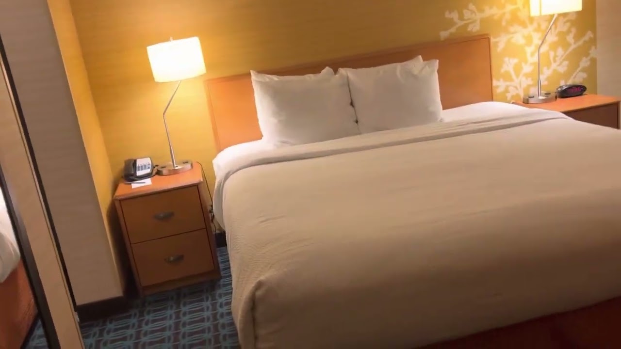 I GOT A SUITE UPGRADE FOR THE WEEKEND