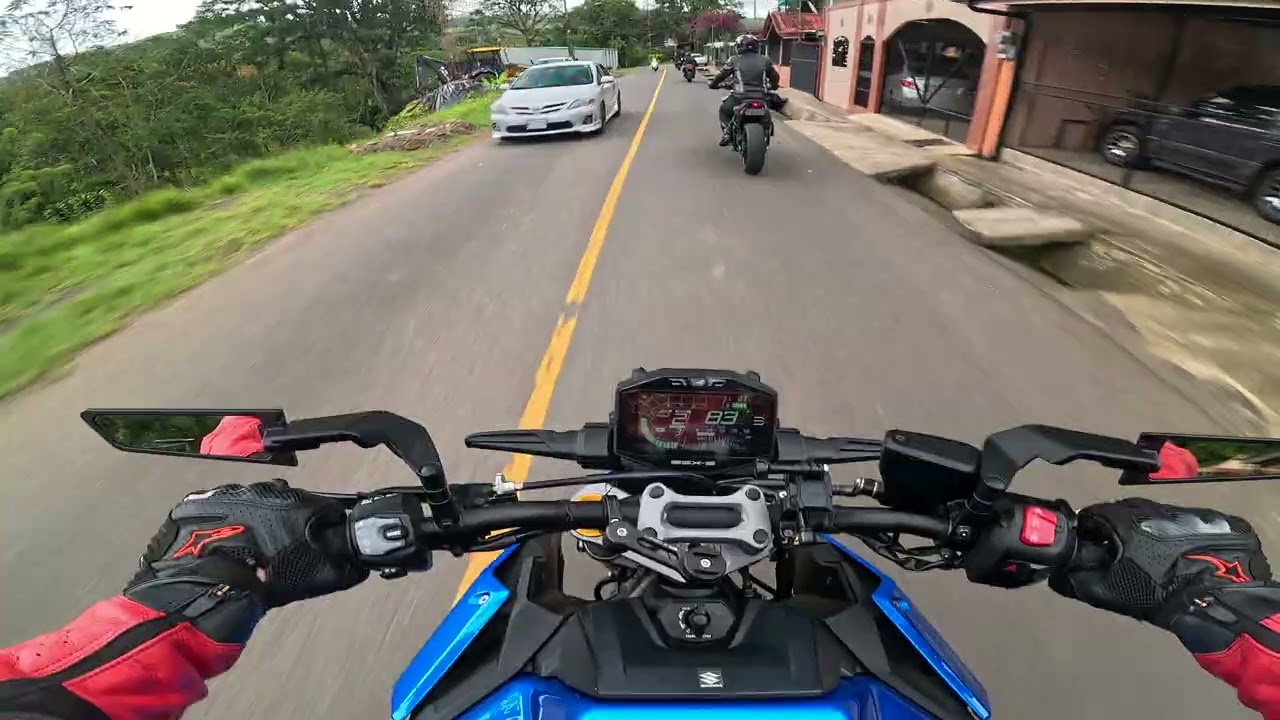 Valle de Orosi Parte 2 GSXS ON ROAD #gsxs1000 #ktm790 #bmws1000r #ducativ4s 