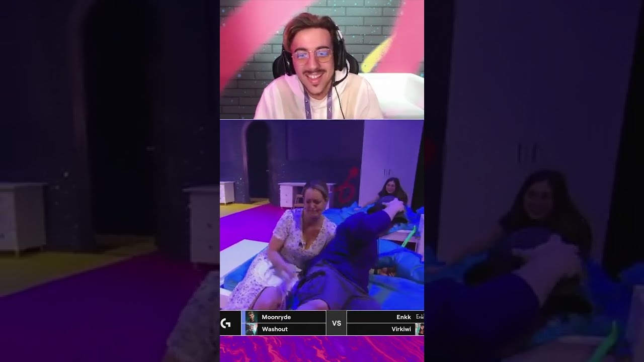 Enkk viene sculacciato dalla nonna! #shorts #enkk #twitchcon #twitchrivals #funny #streamer