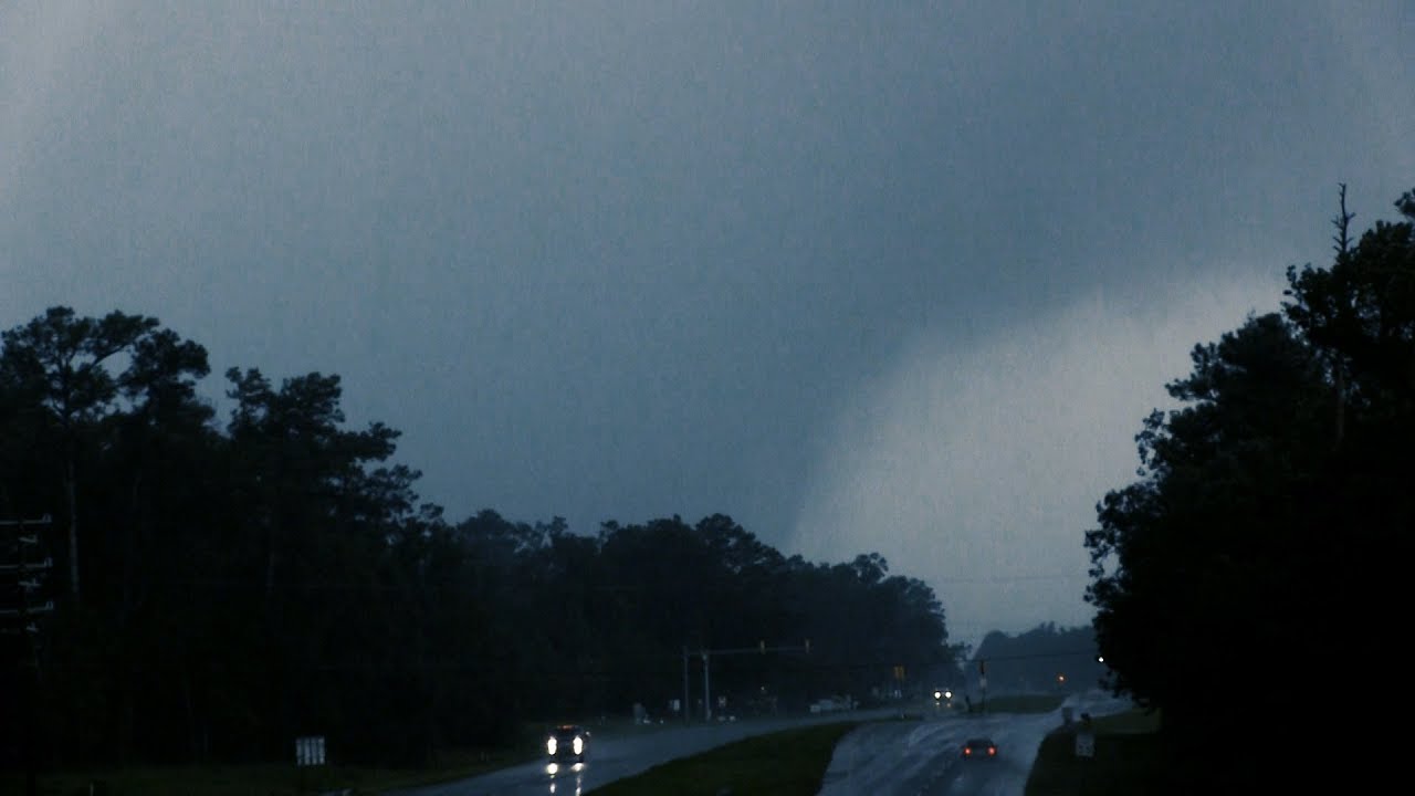Hurricane Dorian Spawns Large Tornado Near Wilmington, NC - 09/05/2019