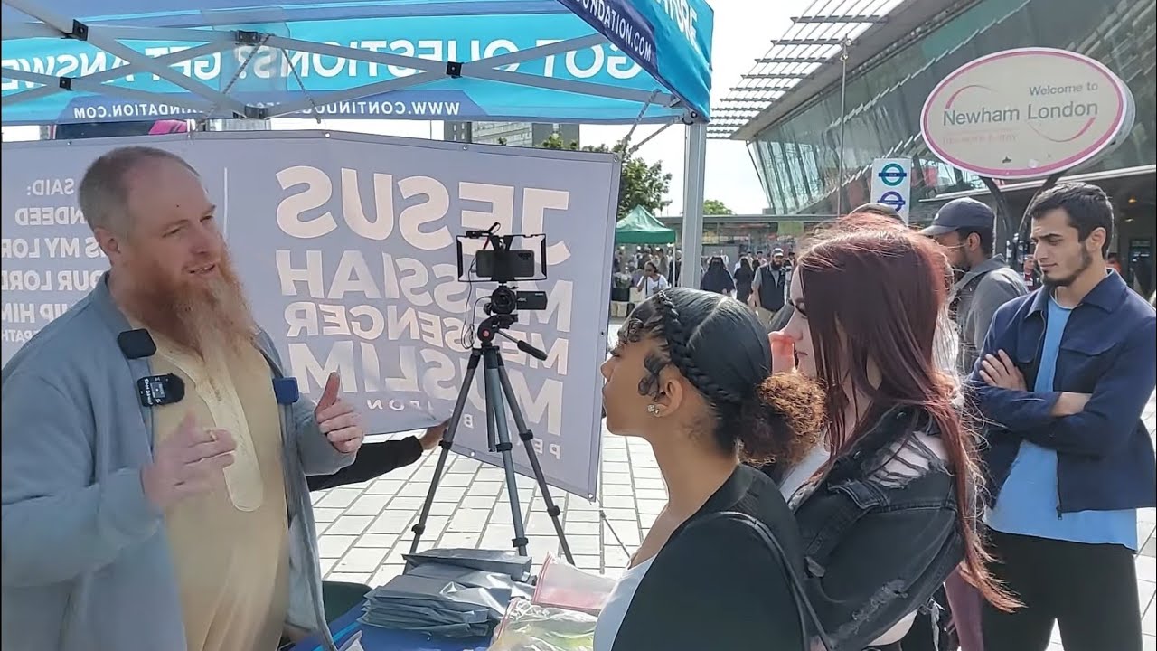 Young Girls Asking Yusuf Why He Left Christianity!