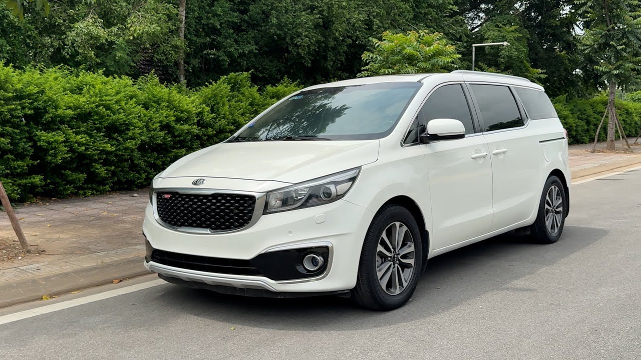 Xe Ô Tô Cũ Kia Sedona 2017 – MPV Gia Đình Rộng Rãi, Tiết Kiệm