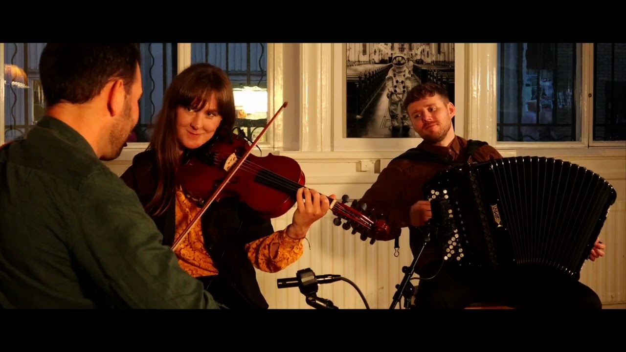 A Christmas greeting from Trio Wolski