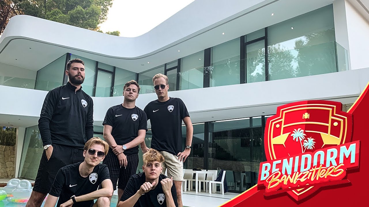 ZIEKE VILLA! - BENIDORM BANKZITTERS #1