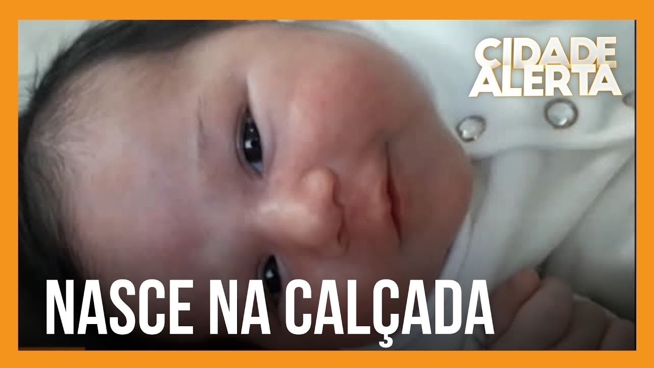Grávida dá à luz na frente de hospital minutos depois de receber alta