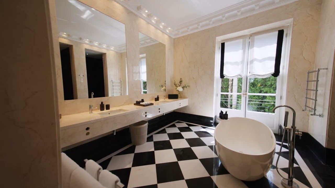 Villa La Preferida – Grand Mediterranean Estate in Sierra Blanca / Cascada de Camoján