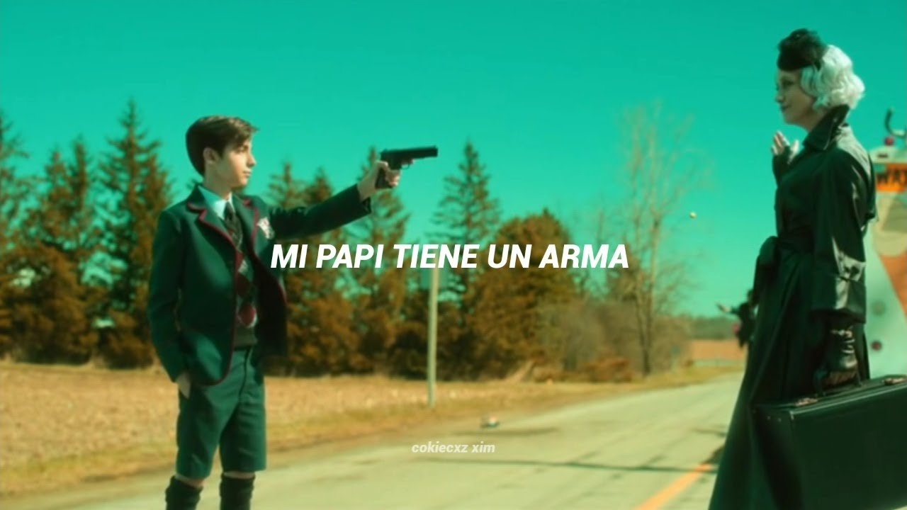 esta canción daría muy bien como soundtrack para Cinco 🥴