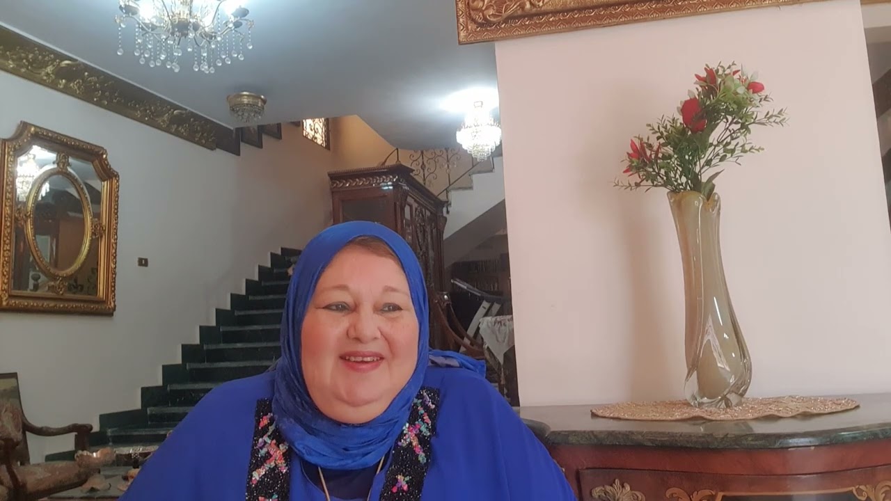 اكمل حياتي بالذكريات و الحنين...و لا احاول انسي و اعيش...حلولي المشكلة