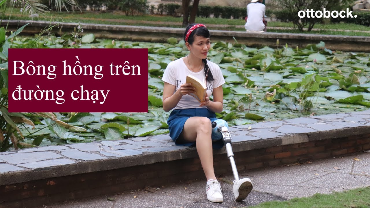 Cô gái mang chân giả chinh phục giải đua marathon
