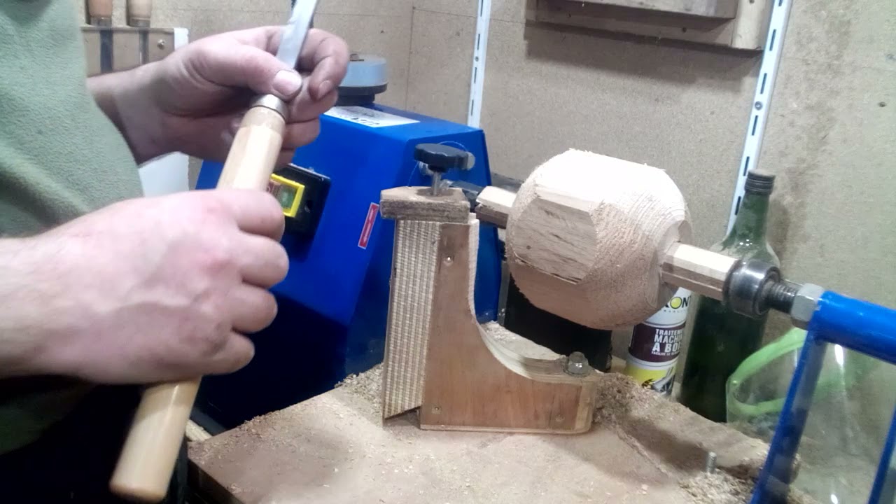 faire une boule en bois massif au tour a bois