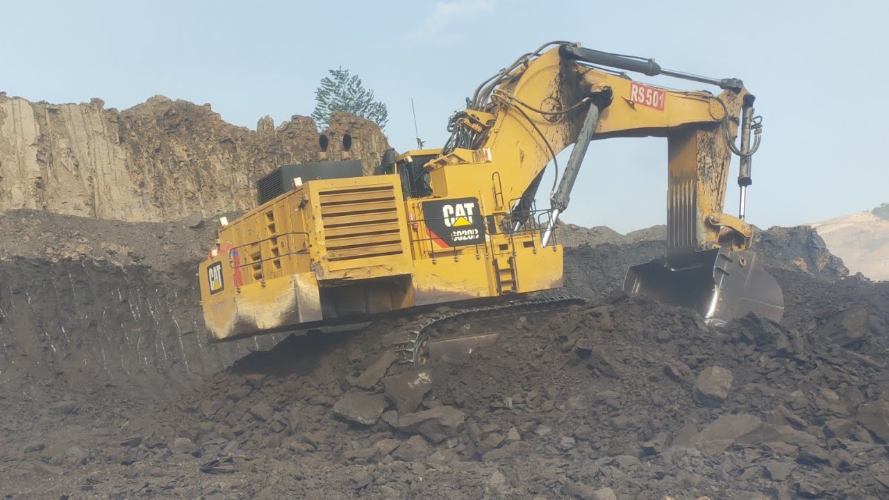 Exca Caterpillar 6020B Loading Coal on Truck Komatsu HD785 & CAT 777