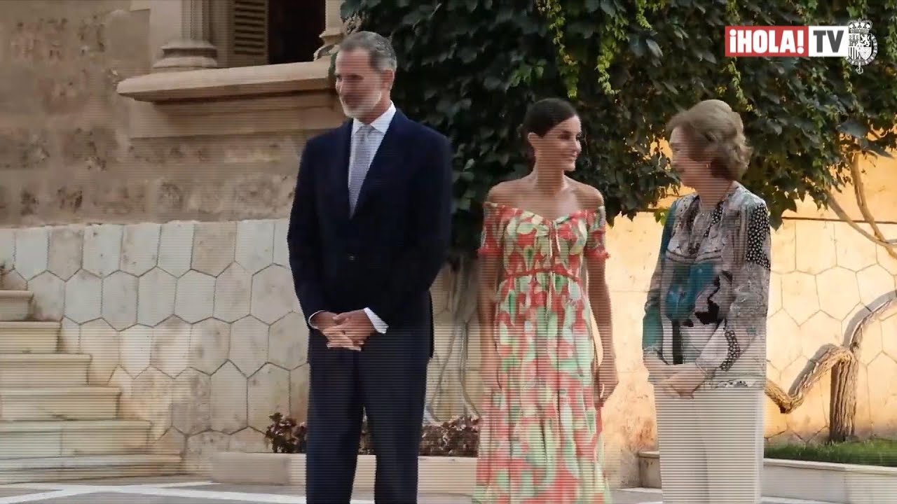 La familia real española volvió a hacer una recepción en el palacio de Marivent | ¡HOLA! TV