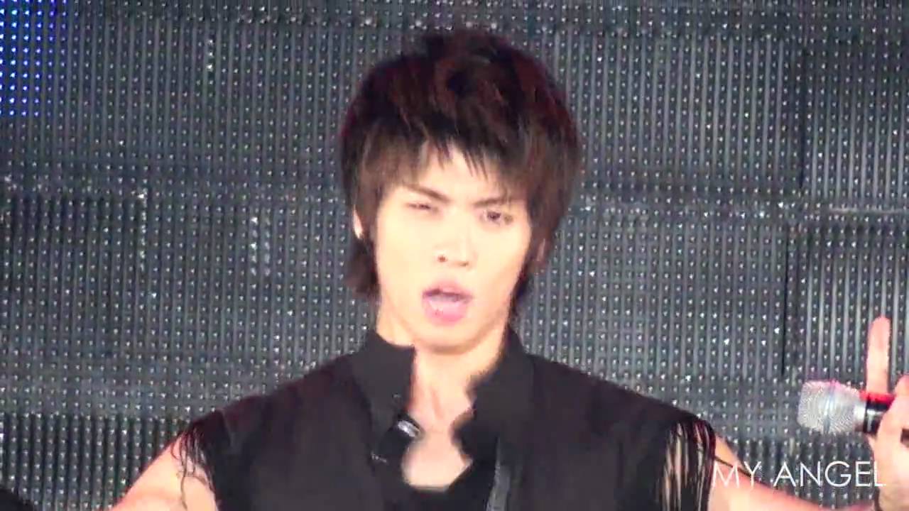 [Lots of Eyecontact] 100814 Jonghyun - Lucifer perf. @ Power music