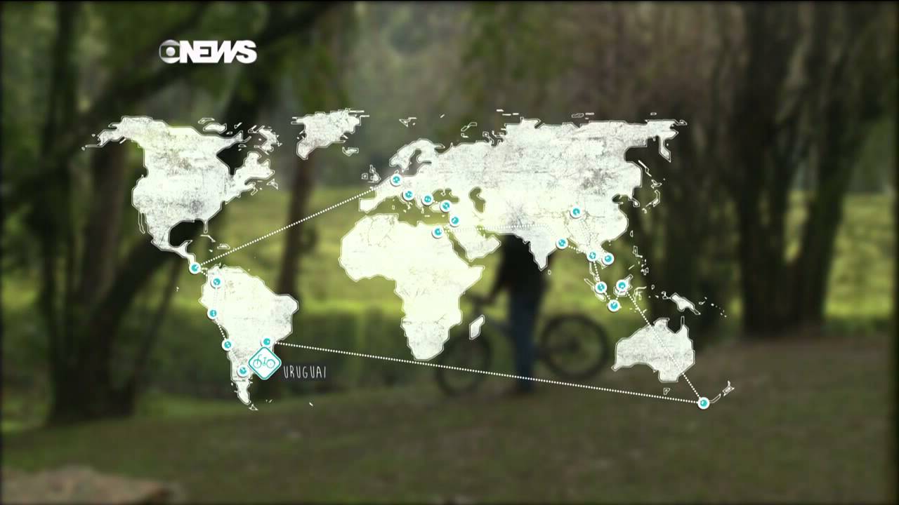 Charles Zimmermann fala sobre sua volta ao mundo de bicicleta a Fernando Gabeira