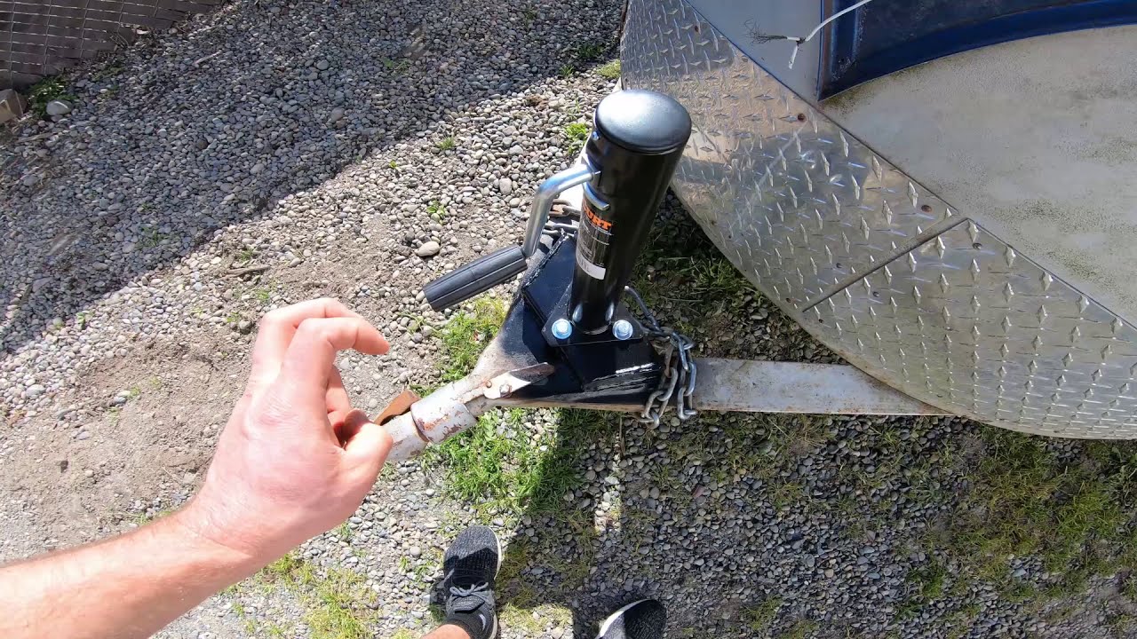 Sauna Trailer Step 2: Replace Old Trailer Jack