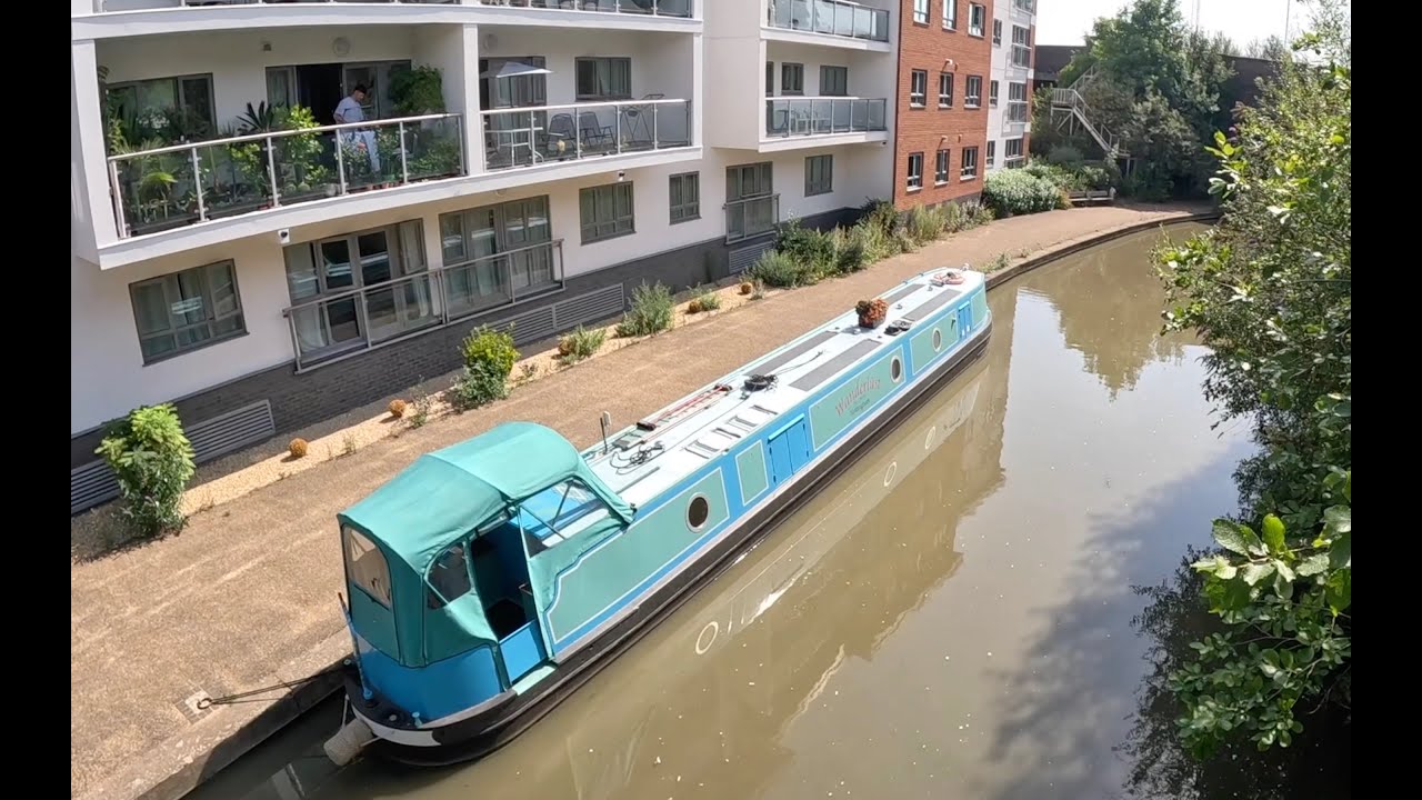 Vlog 150, Narrowboat Cruise - COSGROVE TO MILTON KEYNES