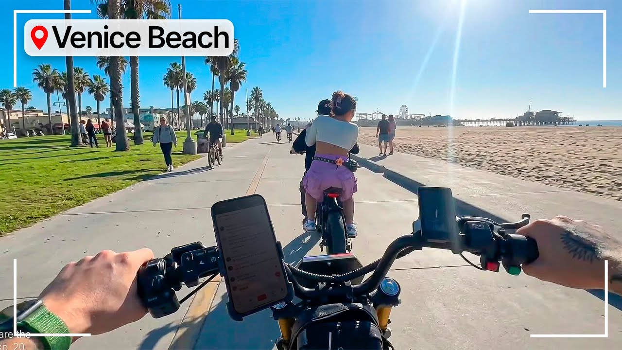 Mofa Absoluta por la Playa REAL del GTA