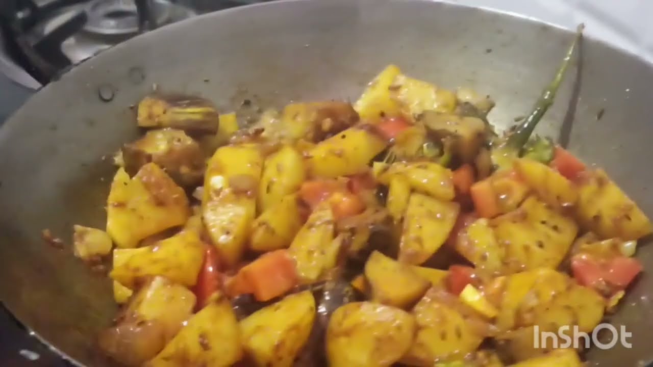 आलू बैगन की सब्जी मेरी favourite सब्जी😋