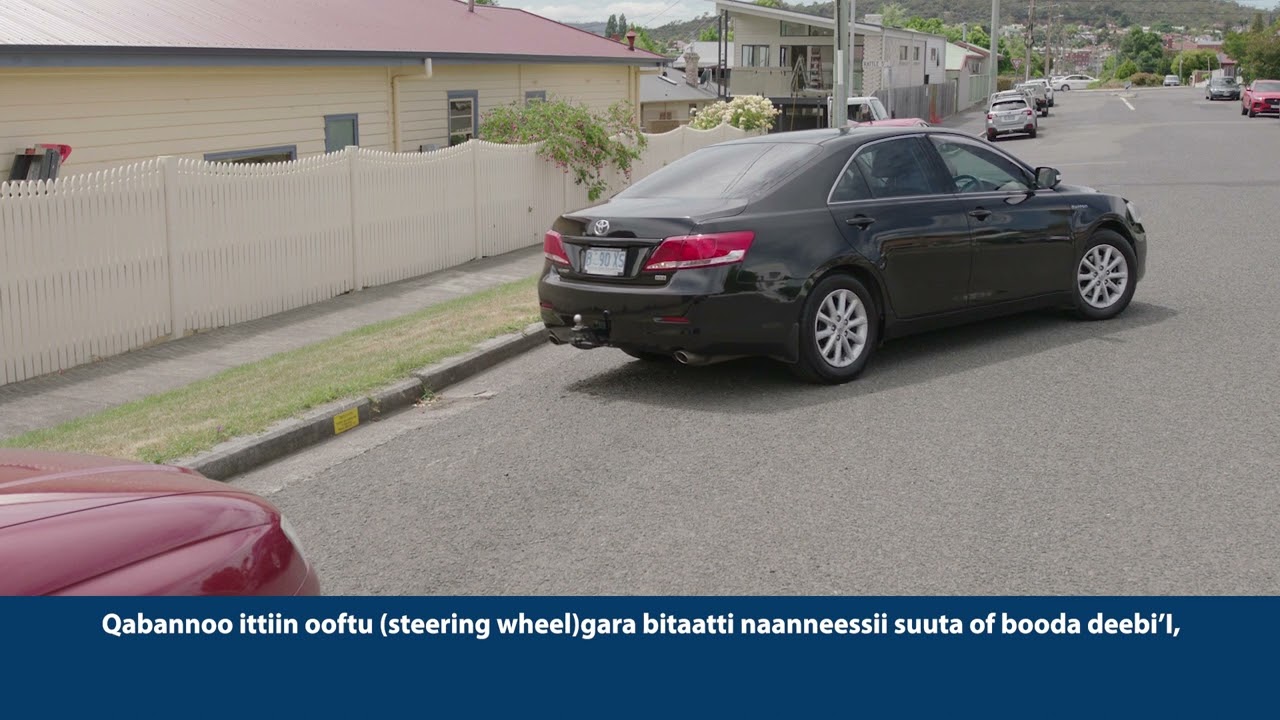26   Parallel reverse parking   Oromo