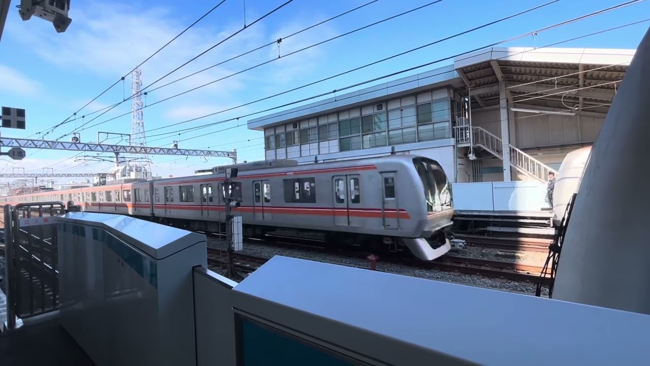 東京メトロ東西線葛西駅[快速通過待ち様子]
