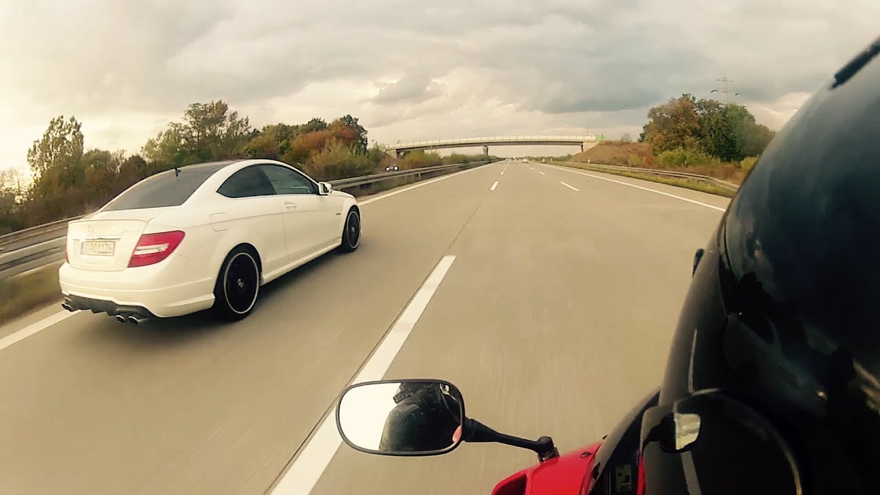 C 63 AMG Coupe vs CBR 600 RR vs R6 - TOP SPEED [1080p]