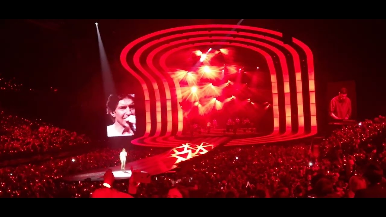 Clouseau 40 live in het sportpaleis 4 januari 2025 - altijd geb ik je lief ( gillende fans)