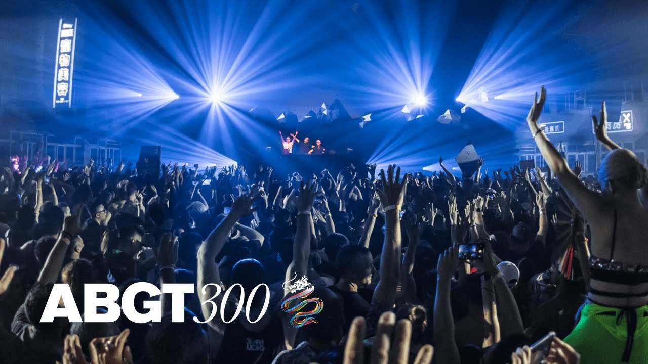 Above & Beyond feat. Zoë Johnston ‘Always’ (Above & Beyond Club Mix) (Live at #ABGT300 Hong Kong)