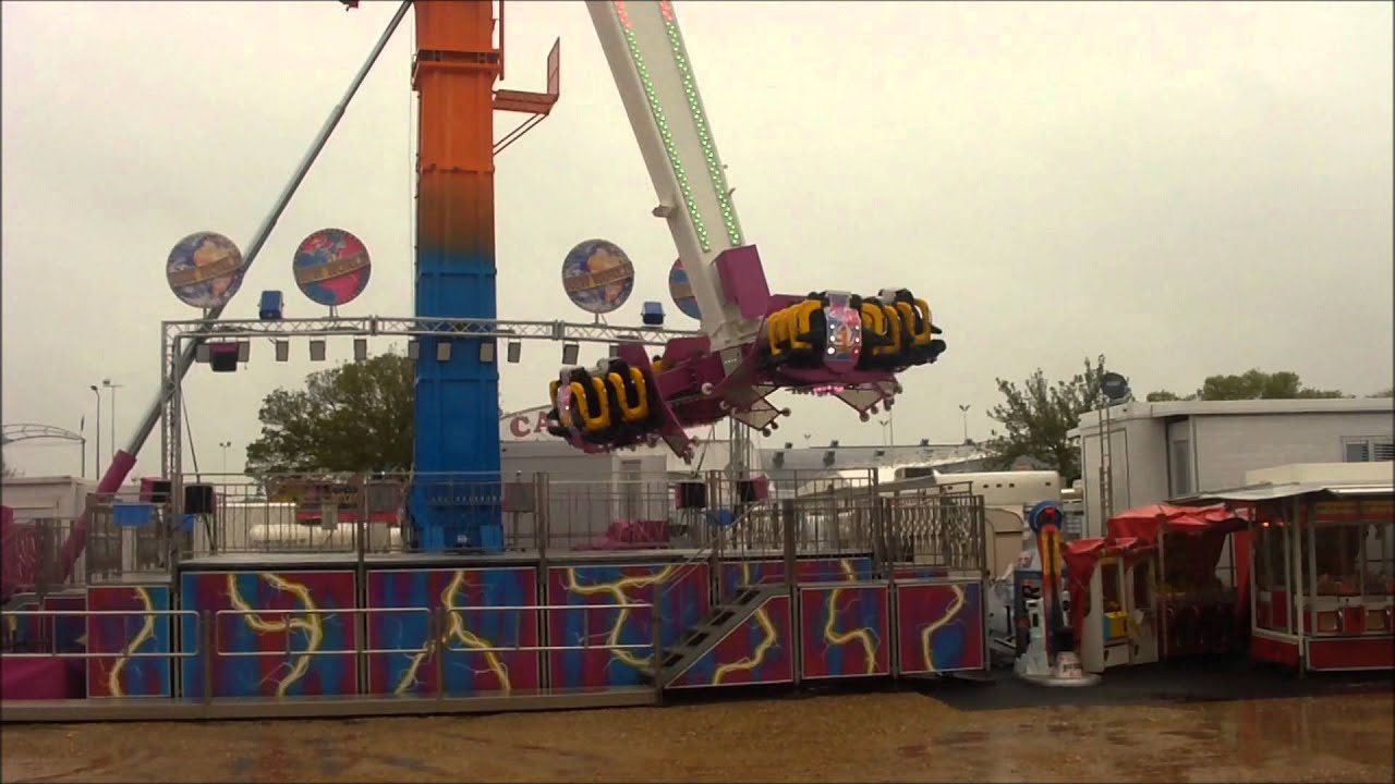 New World - Tours de chauffe - Fête foraine de Tours (37) 2012