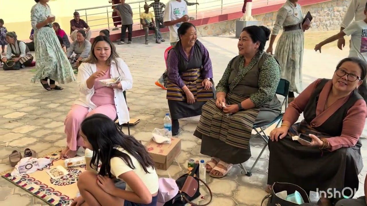 Tashi lhunbu  Cham