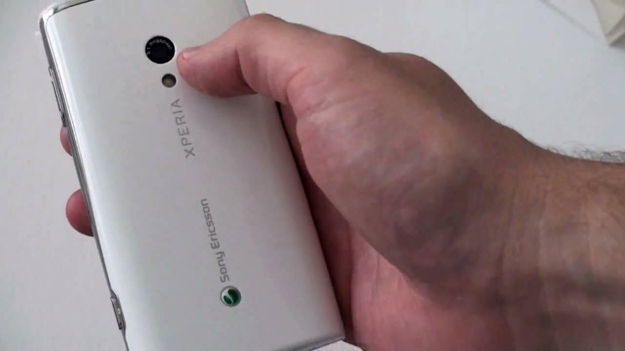 Xperia X10: Unboxing & Hands On