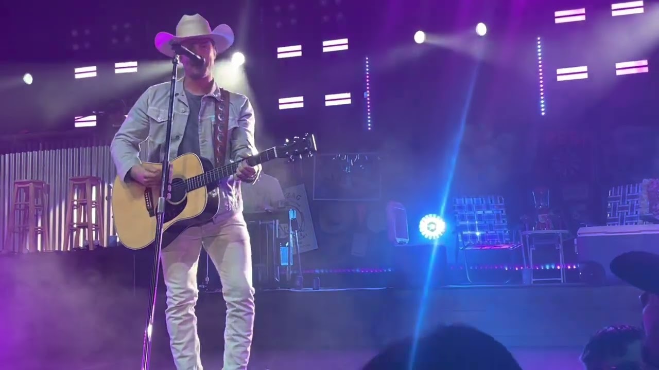 Dustin Lynch - “Stars Like Confetti” | Party Mode Tour 2022 Columbus