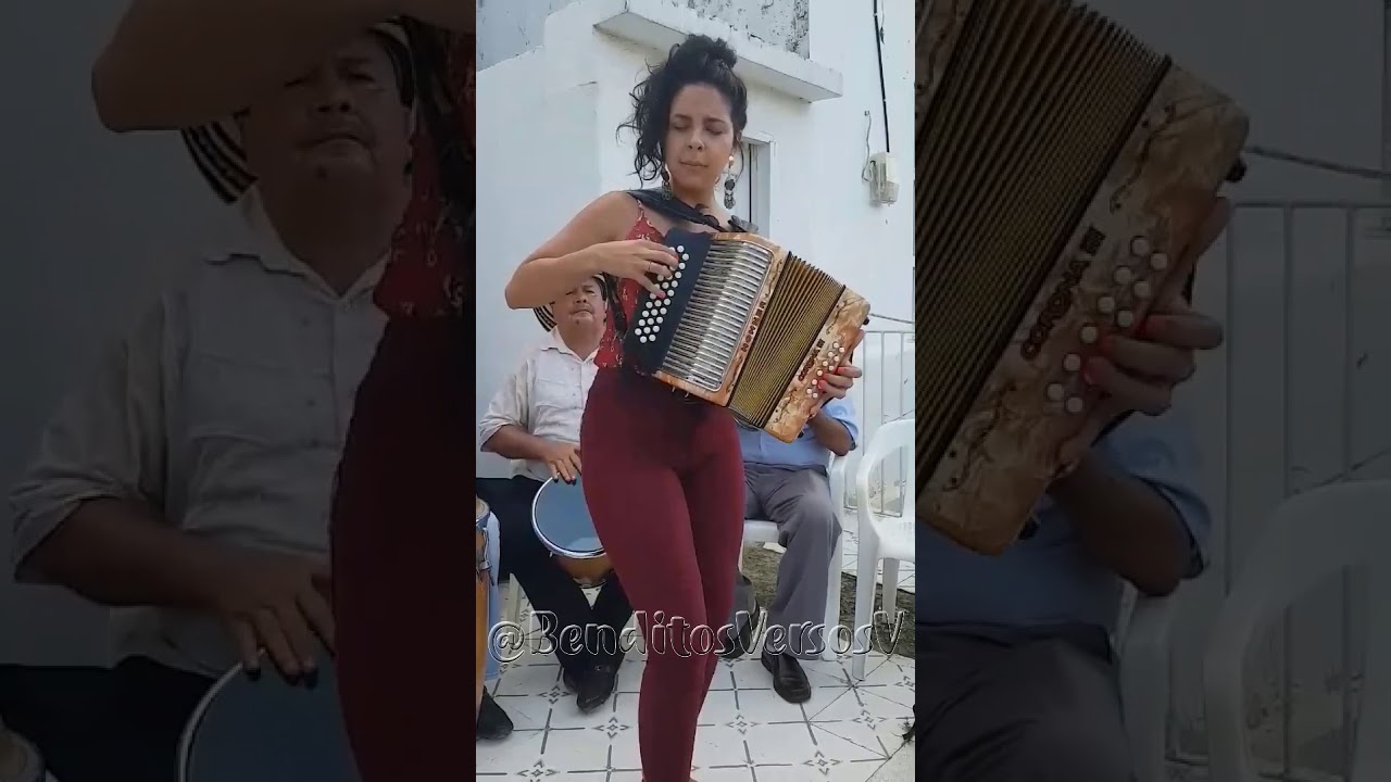 Diana Burco. Talento, belleza y acordeón.
