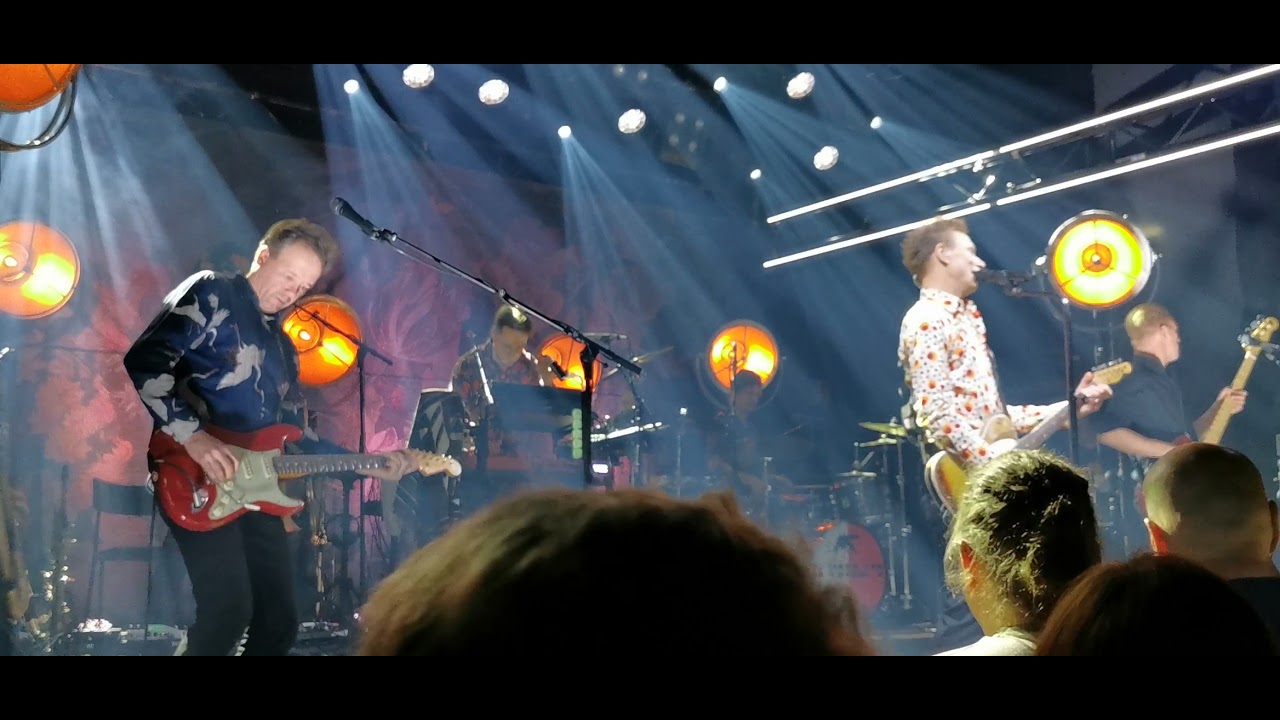 Ismo Alanko - Pelataanko Shakkia Vai? - Nelj&auml;kymment&auml; laulujen vuotta - Tavastia 19.11.2021