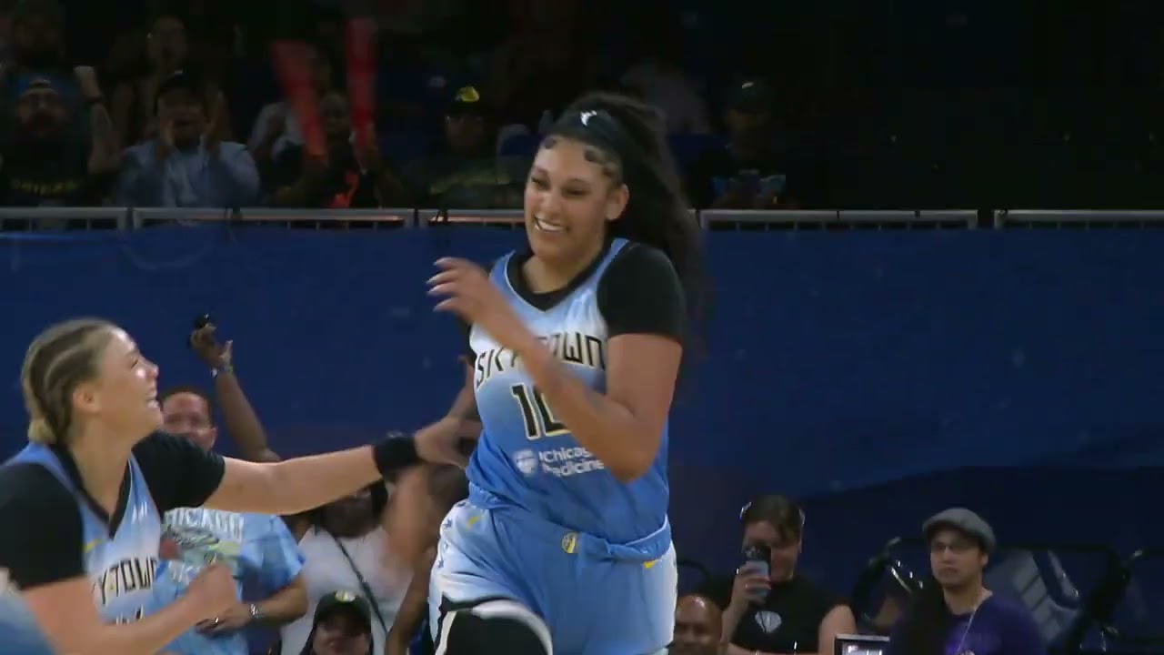 HIGHLIGHTS: Kamilla Cardoso Scores Career-High 27 Points in Sky Win over Los Angeles Sparks